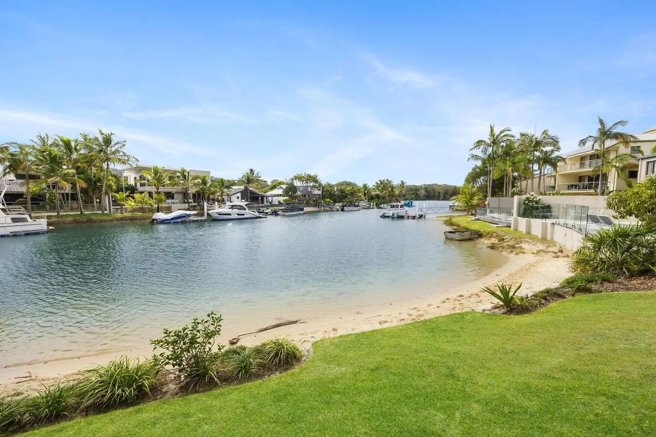 St Tropez 7, Stylish Apartment On The Noosa Waterfront, River Views 0*, Noosa Heads Australia